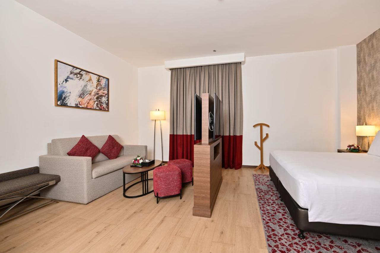 Comfort Hotel Jeddah King Road ภายนอก รูปภาพ