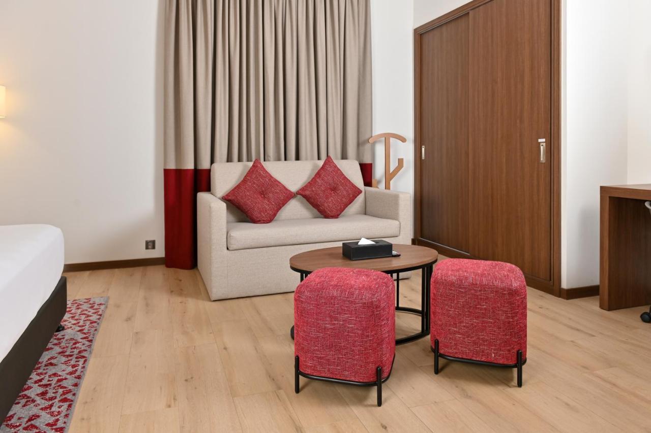 Comfort Hotel Jeddah King Road ภายนอก รูปภาพ
