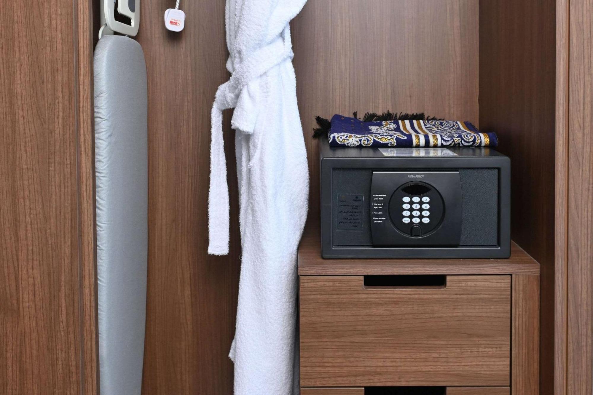 Comfort Hotel Jeddah King Road ภายนอก รูปภาพ