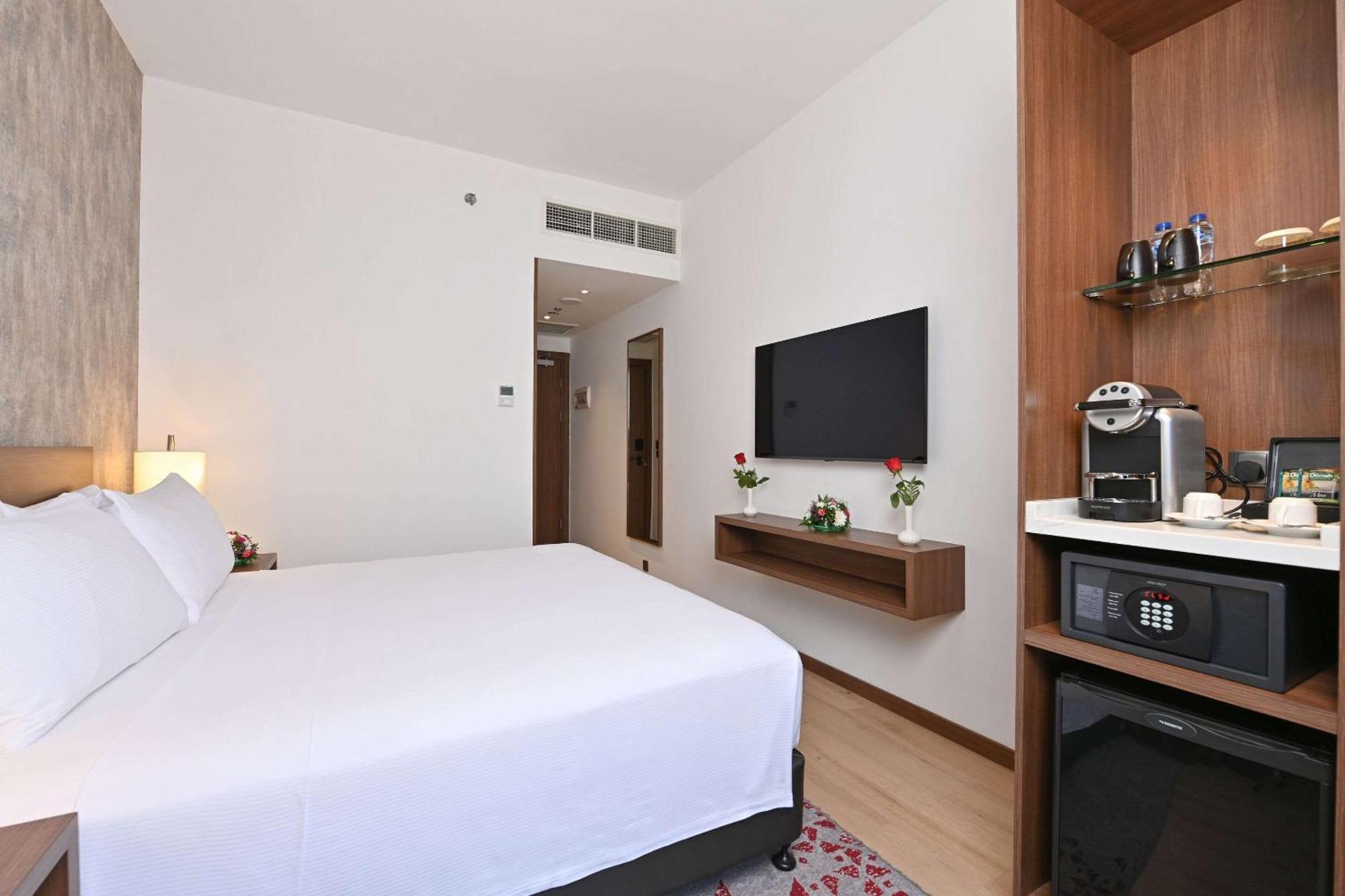 Comfort Hotel Jeddah King Road ภายนอก รูปภาพ
