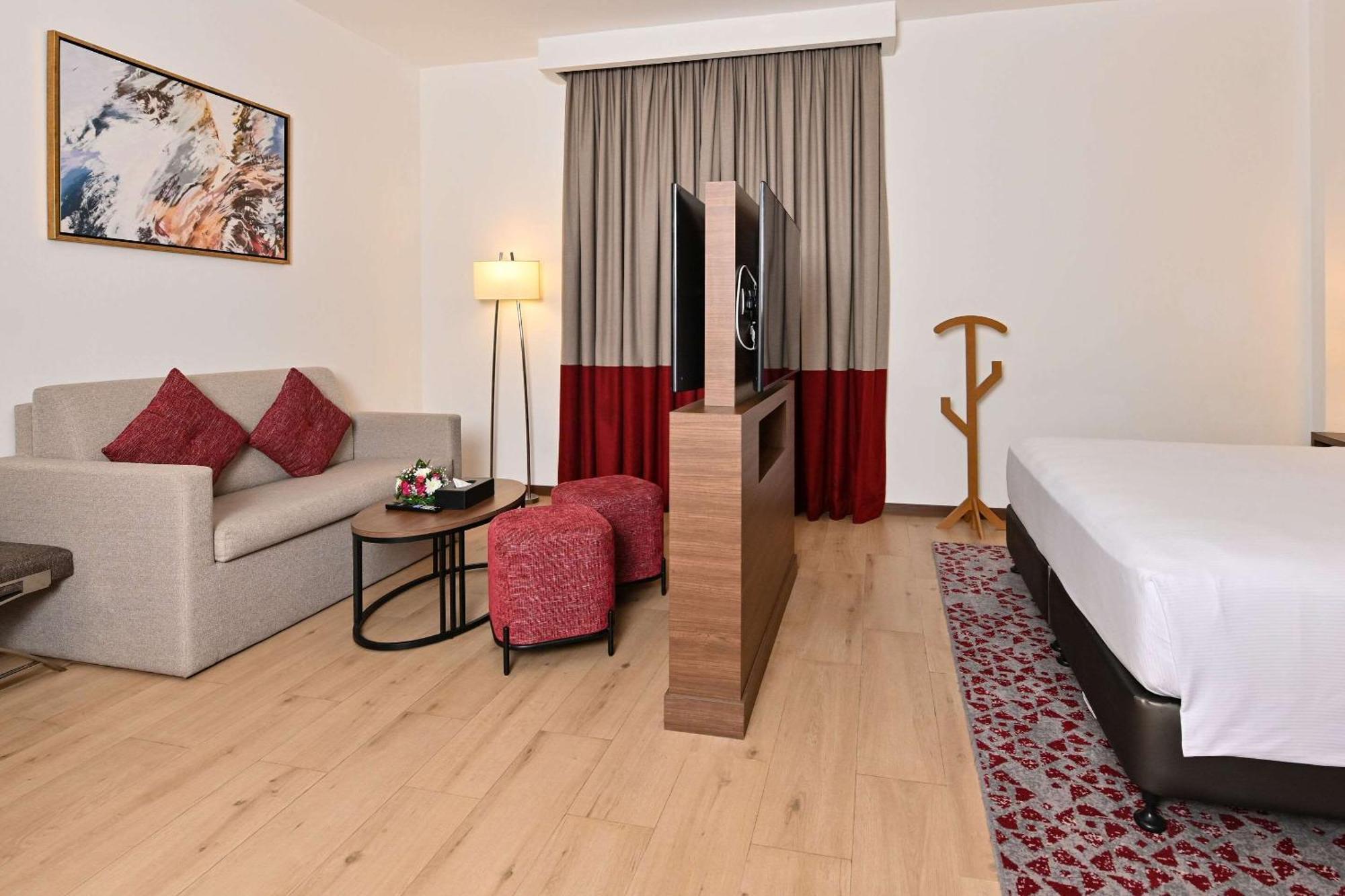 Comfort Hotel Jeddah King Road ภายนอก รูปภาพ